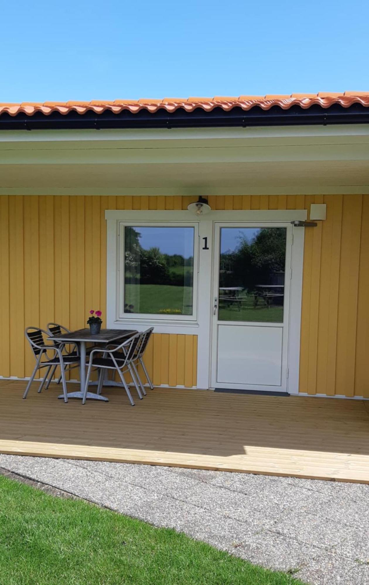 Bjoerkaengs Vandrarhem Tvååker Exterior foto