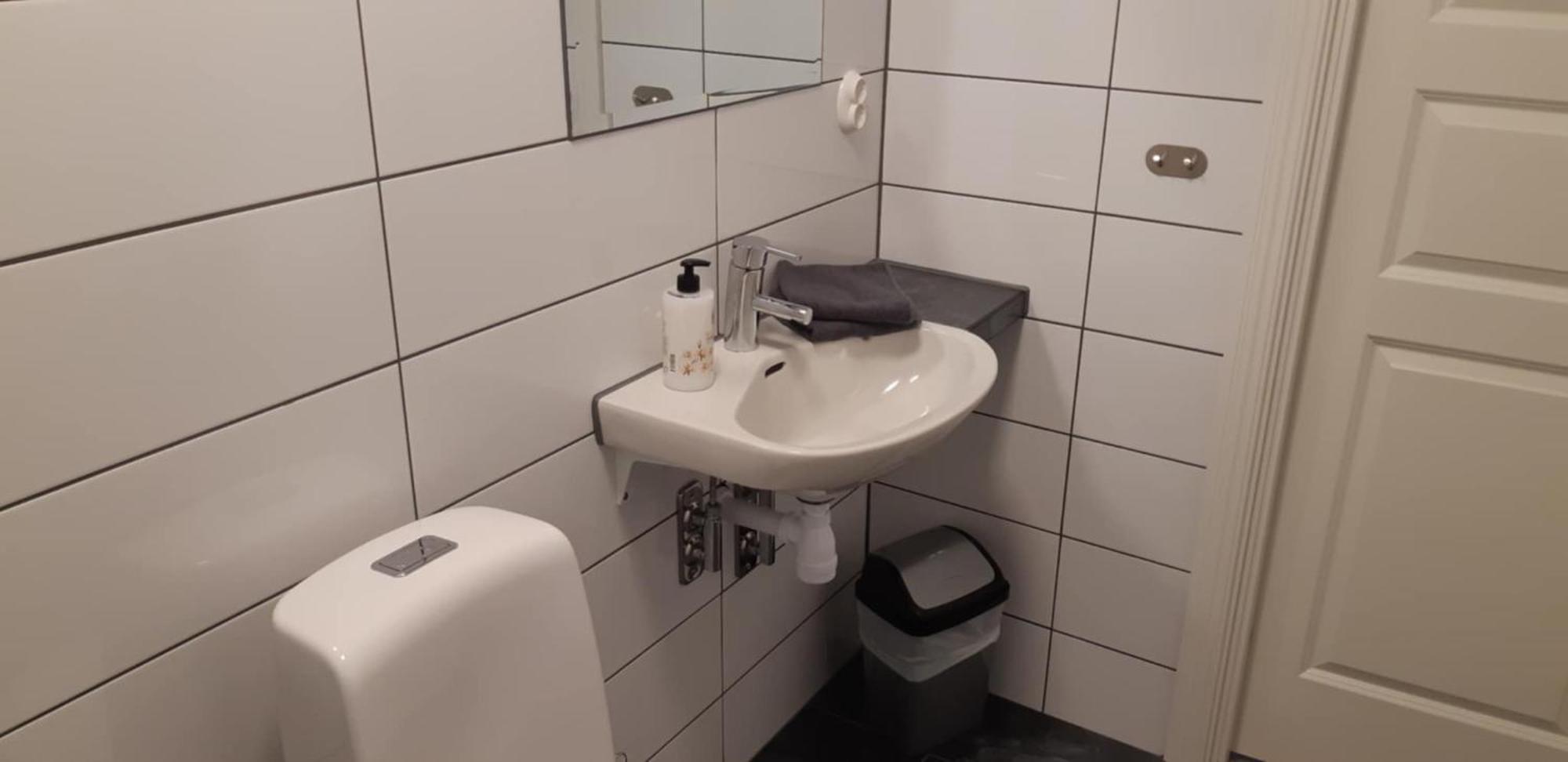 Bjoerkaengs Vandrarhem Tvååker Exterior foto
